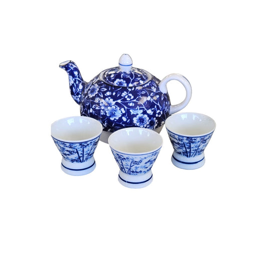 4 pc Tea Set by Royal Patrician Fine Bone China England Series 3" T Tea Pot and 3 Cups at 2" Tall