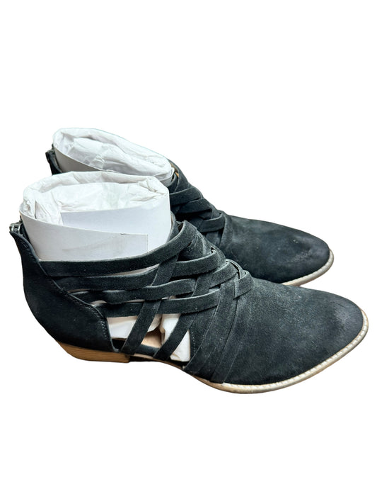 Seychelles Black Ankle Boots. Size 9