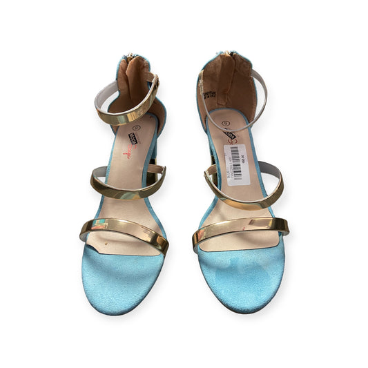 Moda Scapa Baby Blue Block Heels with Gold Tone Straps (Size 5)