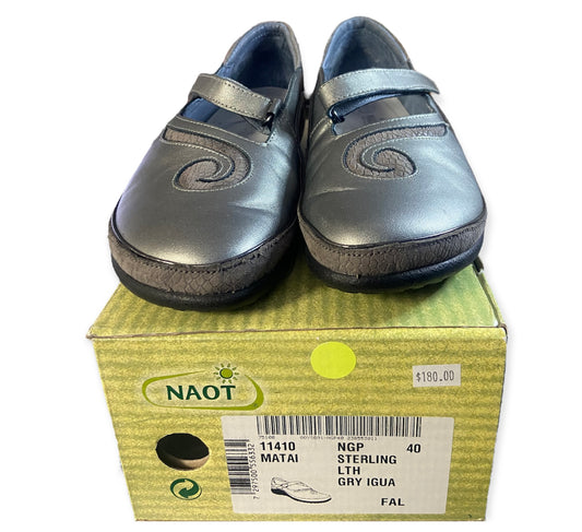 Naot Women’s  Slip On Shoes Size:9.5 (40)